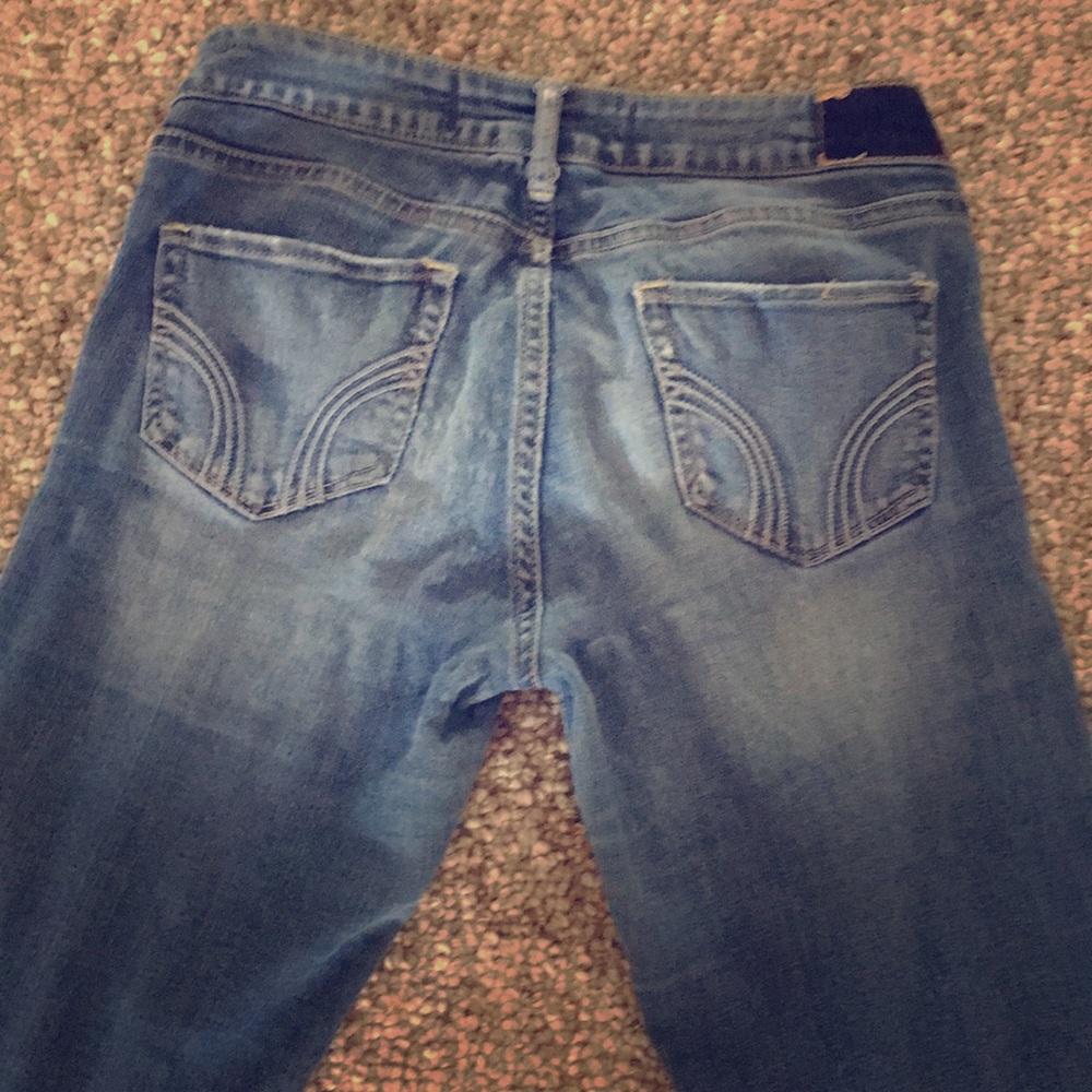 Classic skinny hollister jeans.